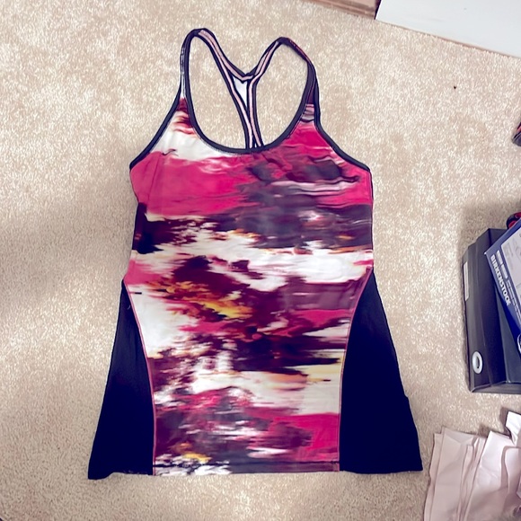 Lululemon tank - Picture 2 of 2